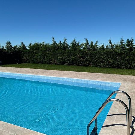 Air Fervenza Villa Dumbria Exterior photo